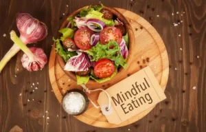 Mindful Eating: Membangun Hubungan Positif dan Sehat dengan Makanan