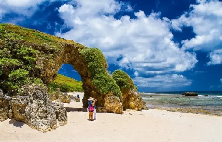 Wisata di Batanes Pantai Morong 