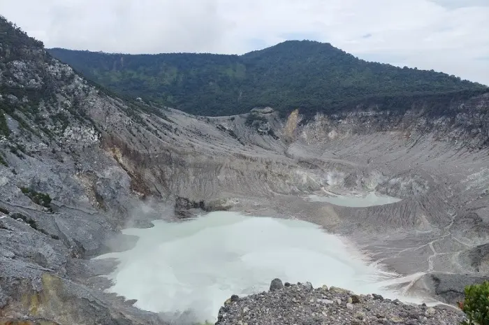 Wisata Alam Menakjubkan di Jawa Barat