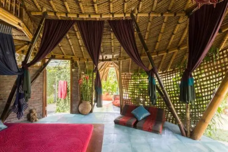 Penginapan Unik di Bali: Firefly Eco Lodge