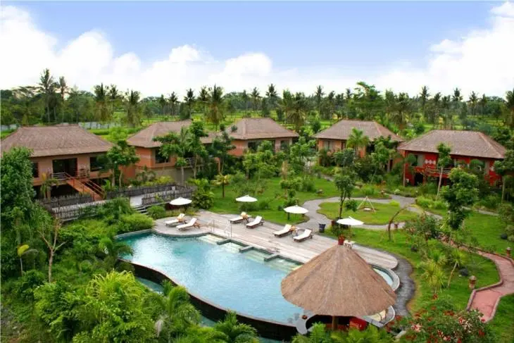 Penginapan Unik di Bali: Mara River Safari Lodge